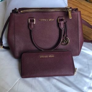Michael Kors Shoulderbag with matching wallet